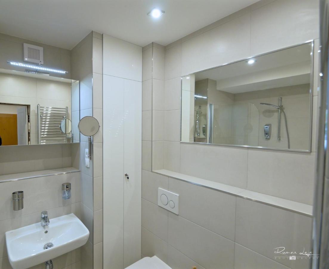 Emily Apartment Kosice Ngoại thất bức ảnh